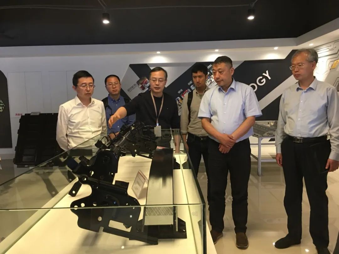 工信部财务司郭守刚副司长一行莅临江苏北人考察调研