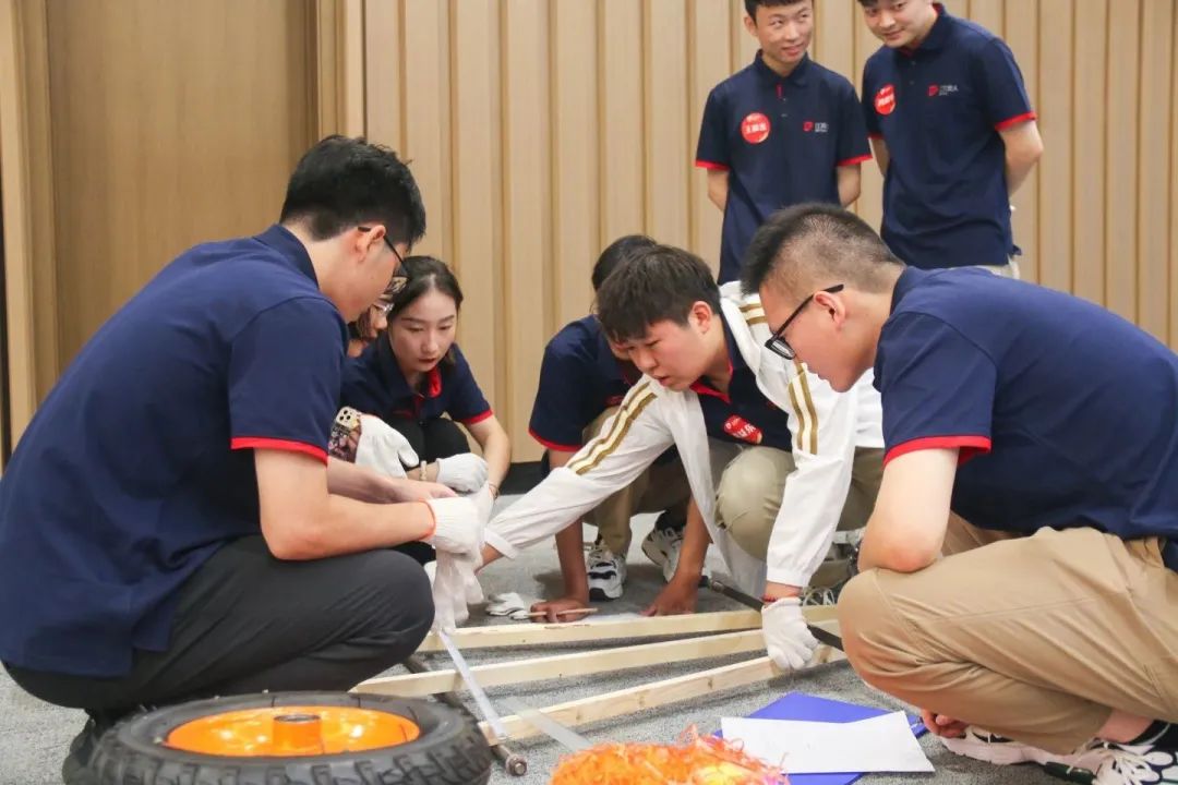 我们一起奔赴山海,领跑未来! 我们一起奔赴山海,领跑未来!